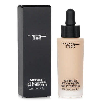 MAC Studio Waterweight Foundation SPF 30 - # NC20 30ml/1oz